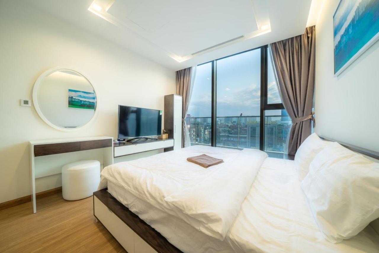 Bom Homes- Vinhomes Metropolis-Service Apartment Ханой Экстерьер фото